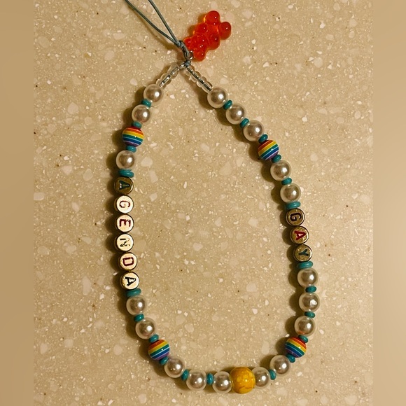 🌈 Pride Phone String! 🌈 - Picture 2 of 5